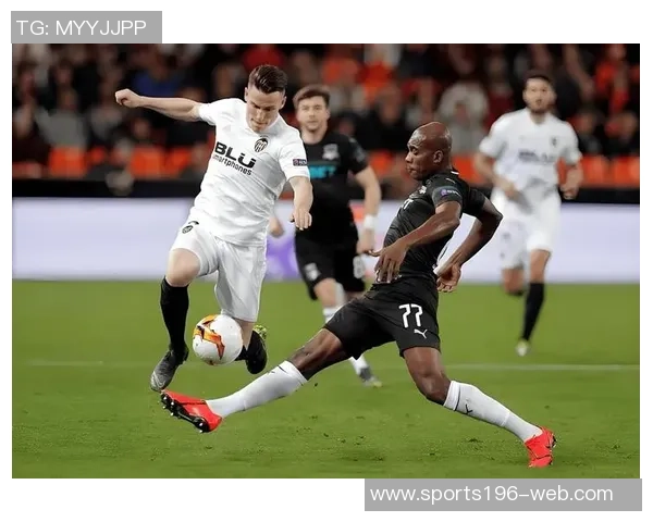 阿贾克斯惨遭欧冠0-3失利荷媒称总监欲邀滕哈赫重返执教